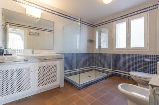 Five Star Villa with Heavenly Views - 4