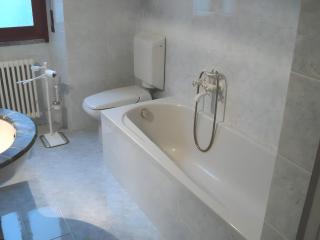 Spacious Historic Apartment F1 - 8