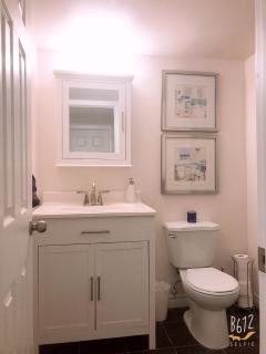 Cozy 2bedroom Basement unit - 4