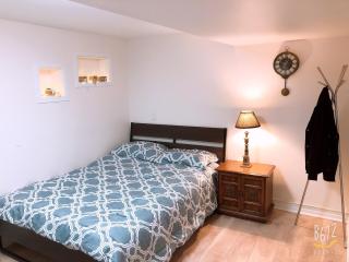 Cozy 2bedroom Basement unit - 3