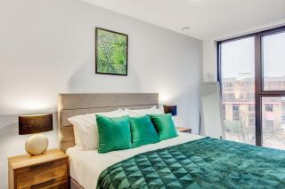 Central Birmingham Flat with Roof Terrace - 1