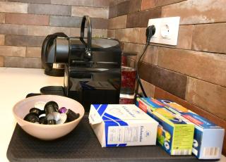 Central Apartment near Deák Ferenc Square - 1