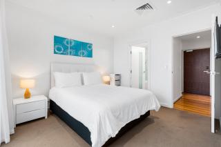 Adelaide Central Skyline Panoramic Suite Four - 2