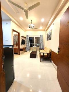 New Stylish 1BHK with Balcony in Peaceful Colony - 0
