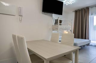 Planet Suite 303 - 2