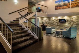 Best Western Airport Albuquerque InnSuites Hotel & Suites - 2