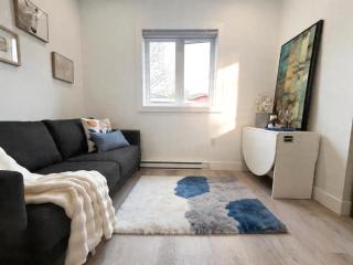 Vancouver Katherine 2BD 2BA Laneway Home - 8