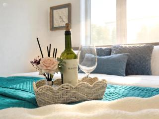 Vancouver Katherine 2BD 2BA Laneway Home - 4