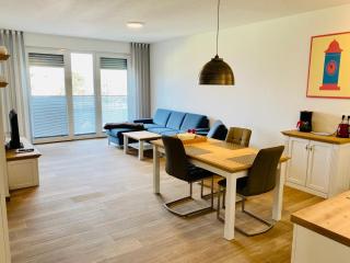 Duhner Allee 10, Litfaß 17 - 7