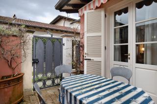 Red Villa In Forte Dei Marmi - 1