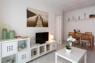 Apt 200 meters from the beach id - 4