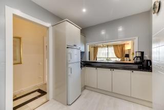 Beachside Puerto Banus Luxury Aprt2 - Marbella - 4
