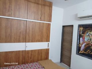 Radhe Radhe Homestay - 1