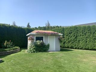 Grumpy's Suite by the Lake - 9