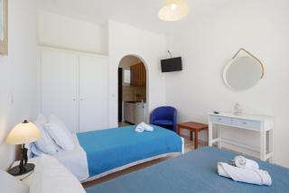 Alexandra Studio 4 - 3