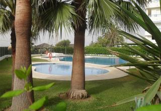 First Line Beach Apartment - 8