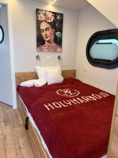 Hausboot mit Motorboot - 5