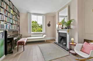 Stylish Georgian townhouse on Richmond Hill - 1