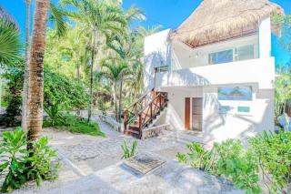 Oceanfront home with beach access pool balconies & waterfront hammocks - Villa Sol - Tulum - 8