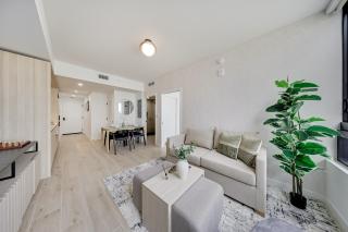 District 225 Condo by Ionica - 4
