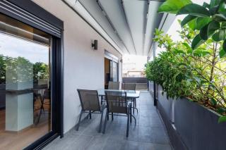 Top Floor residence - 9
