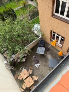 Für Gruppen und Familien - große Ferienwohnung Nähe Stadtpark, 4 Schlafzimmer, 2 Bäder, Terrasse, Parkplatz - 7
