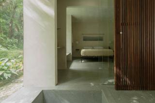 MIRA - Casa Pedra - design minimal na beira da cachoeira - 5