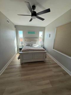 Icon on the bay- Panoramic views- Rooftop hot tub - 3