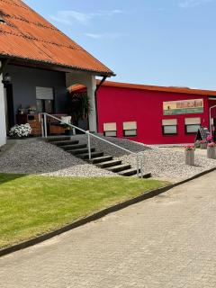 Ferienwohnung Reblandblick - 0