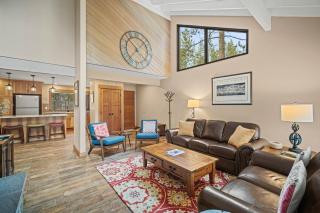 26 Meadow House - 1