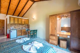 Mirage Arillas Studio Type C19 - 4