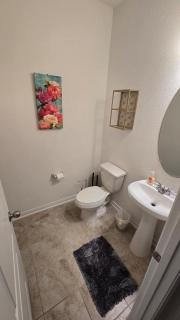Furnished 2BR Home By Hobby Airport, Extended Stays - 3