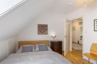 Schöne Dachgeschoss Wohnung - 6