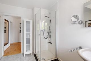 Schöne Dachgeschoss Wohnung - 3