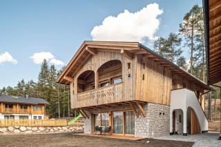 Les Ciases Chalets Dolomites Apt 1 - 5