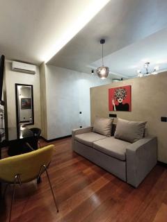 Сдам Secret Red ViP Апартаменты , центр рядом Мост Сити - 1