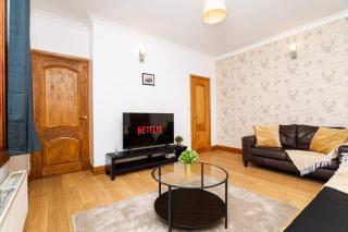 Nr Falkirk & Edinburgh 2BR Cottage Parking Wi-Fi - 0