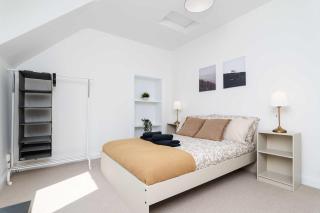 Free Parking & WiFi Near St Andrews Leven Beach - 7