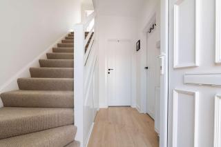 Free Parking & WiFi Near St Andrews Leven Beach - 5