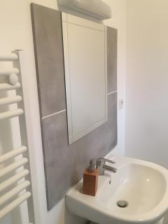 L'orchidée Au Bord De L'eau - 6