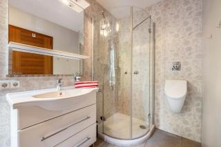 Traumhaus Whirlpool Sauna Grill - Hamburg - 8