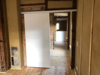 Zimmer geräumiger Wohnküche am Stadtrand mit Holzofen - 2