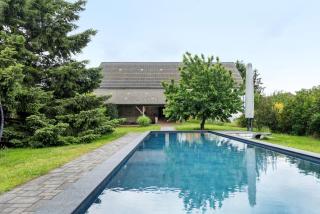 Vierseitenhof mit Pool - 9
