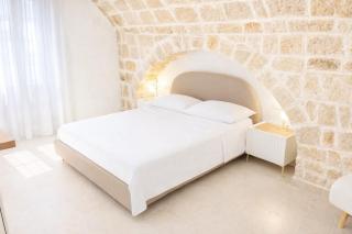 Natia Monopoli - 0