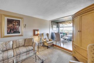 Lake Hamilton Living Condo with Views and Pool - 6