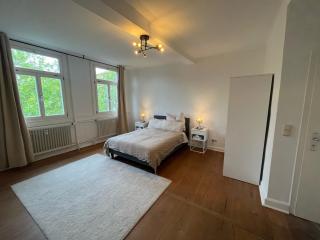 Charmante Altbauwohnung - 1