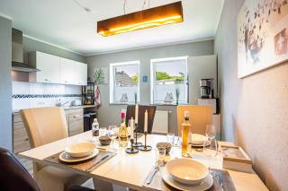 Liebevoll eingerichtete Wohnung - 8