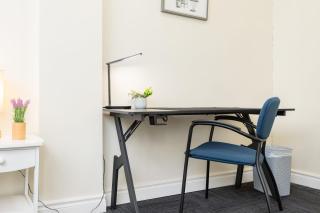 Pet Friendly Apartment Near Chinatown - 5