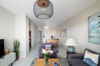 Mediterranean apt with seaview, 365-Day open pool and walking distance to the beach - 4