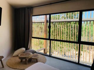 Modern Condo Retreat Rooftop Pool - 3